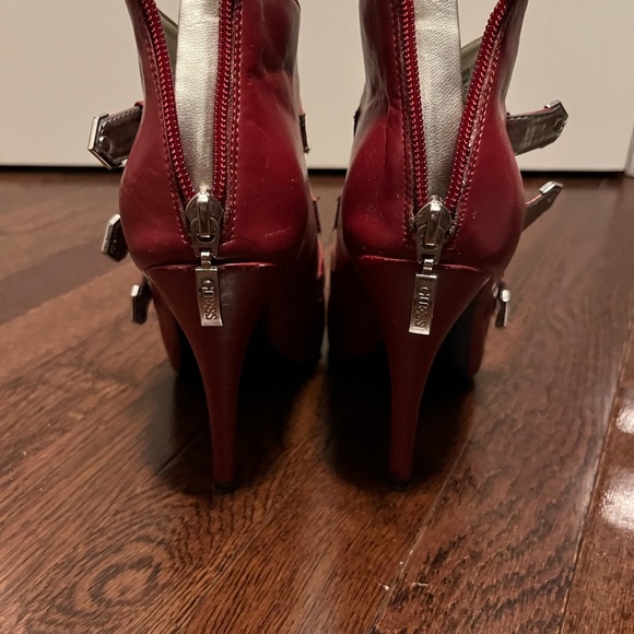 Guess peep toe Booties. size 8 - Picture 5 of 8